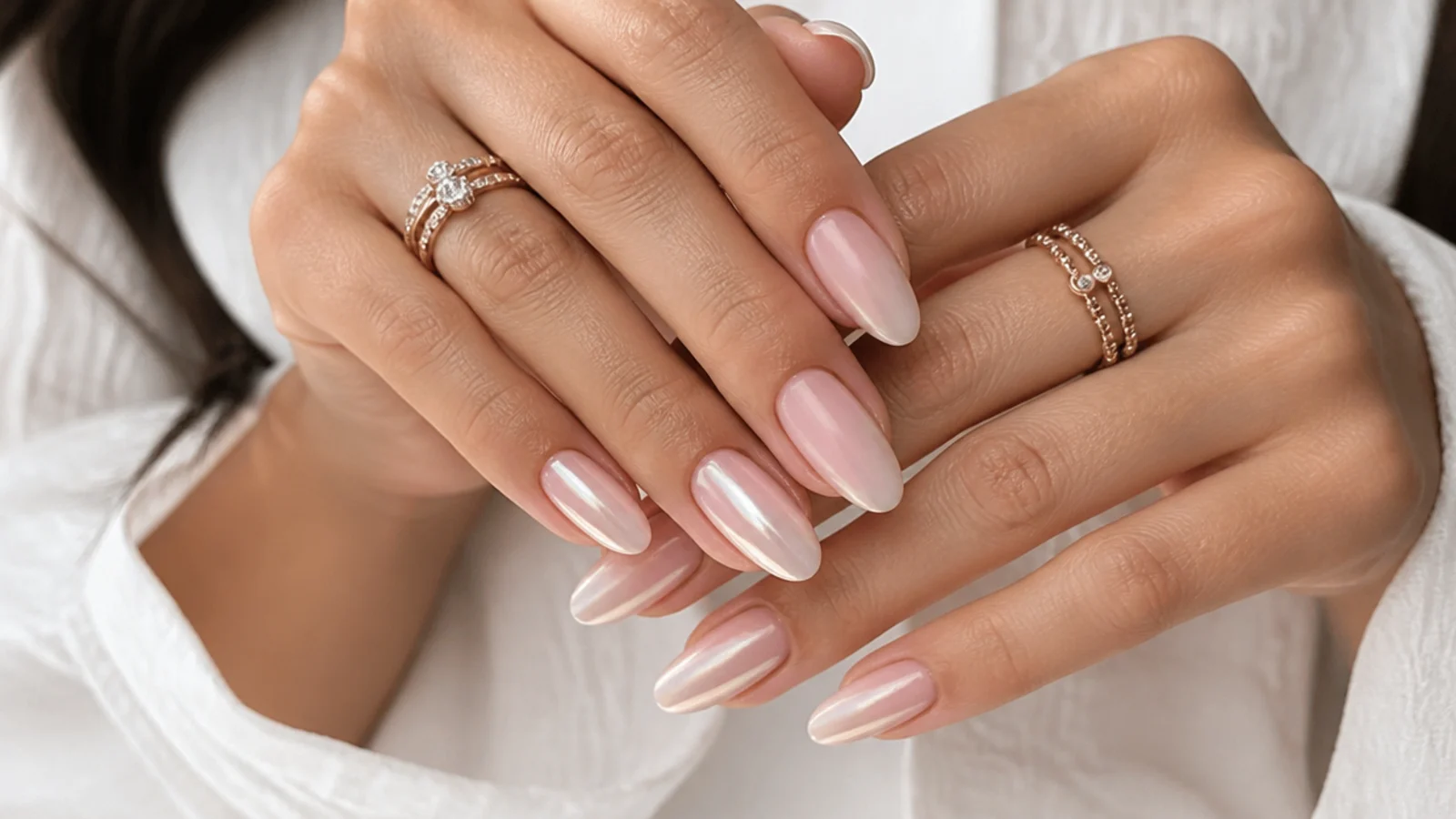 Baby boomer nails mixing chrome and matte nails