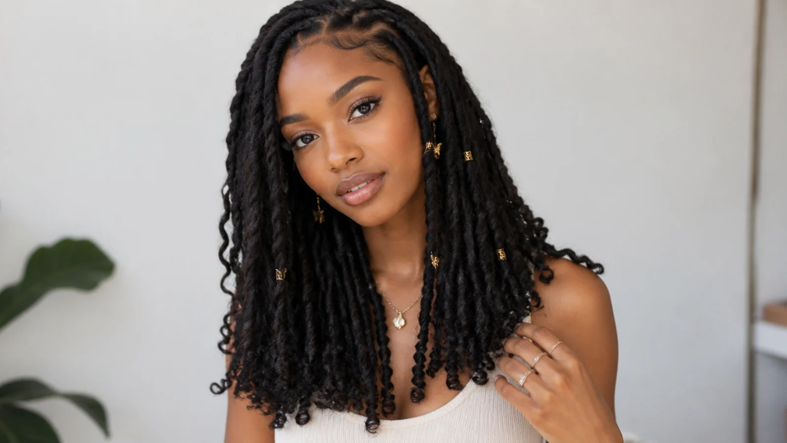 Butterfly locs installed at layered lengths