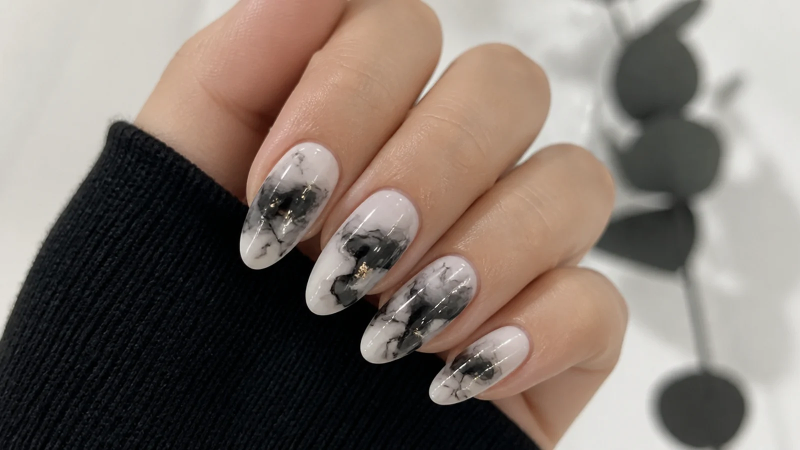 Black and white ink wash blooming gel nails