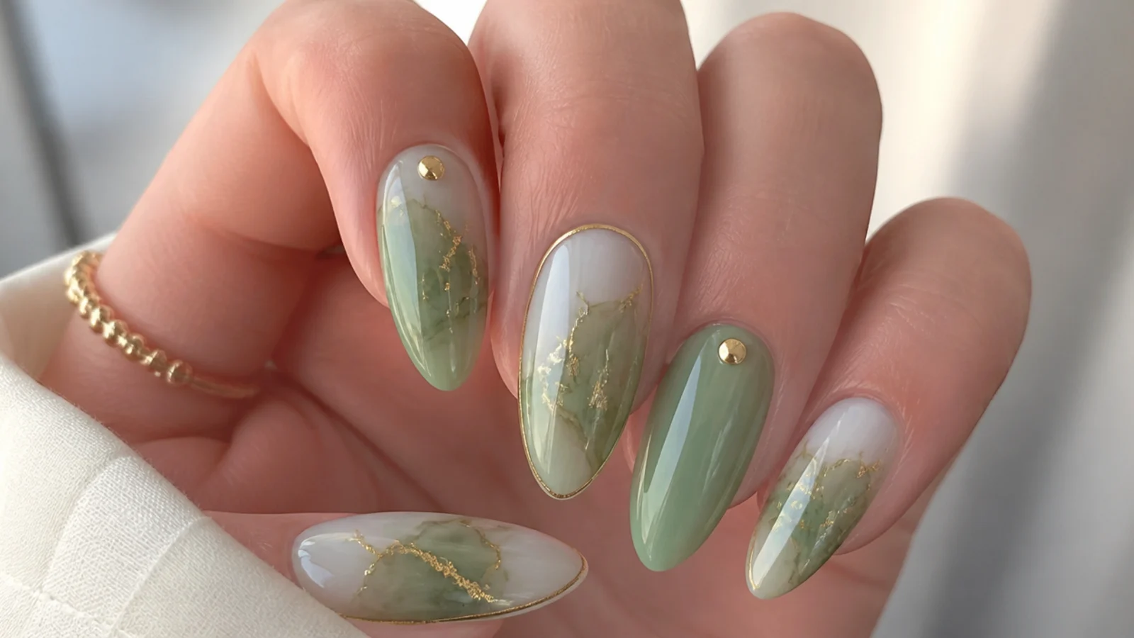Jade green and white marble blooming gel nails