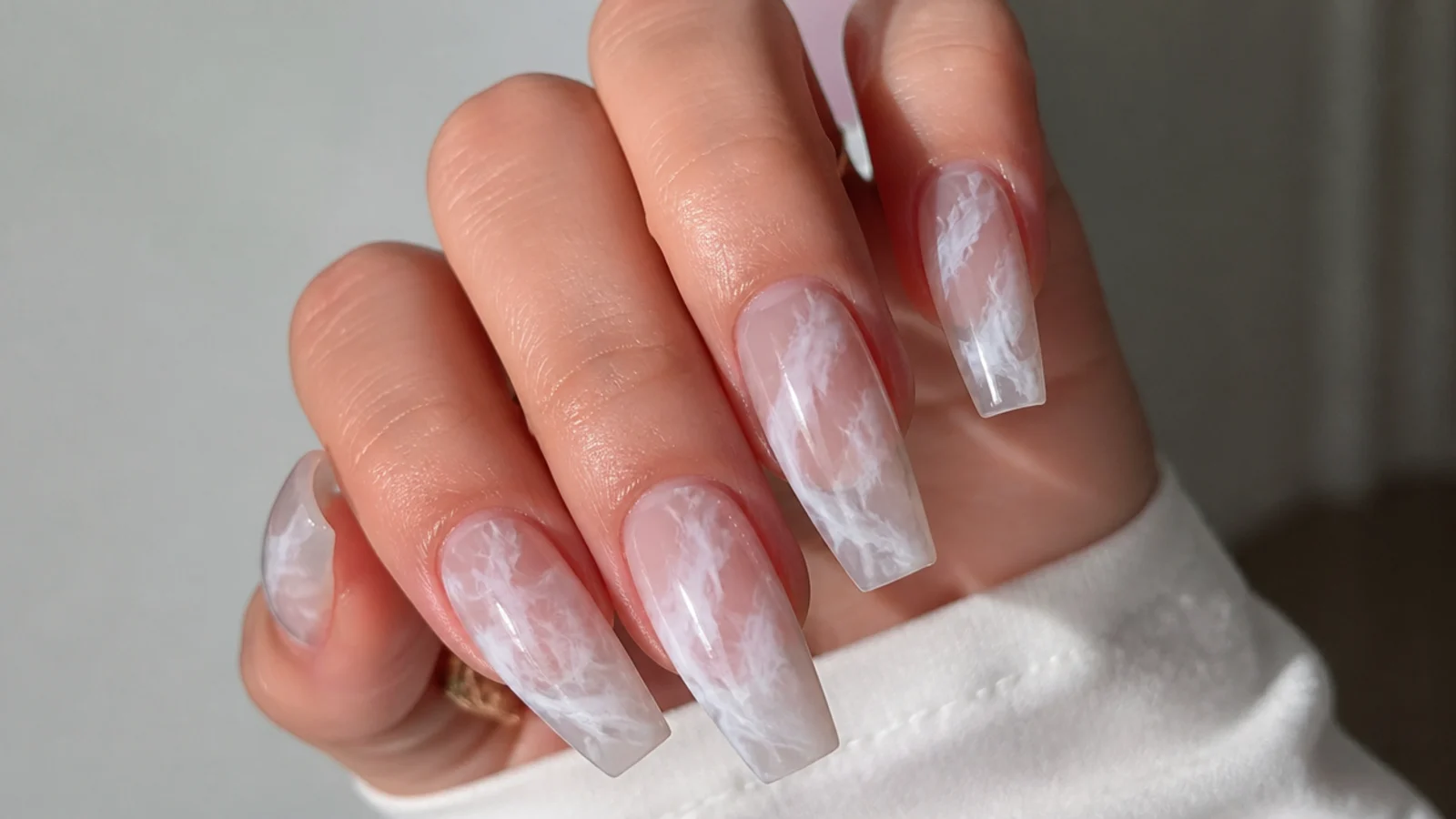 Wispy frosted white smoke blooming gel nails