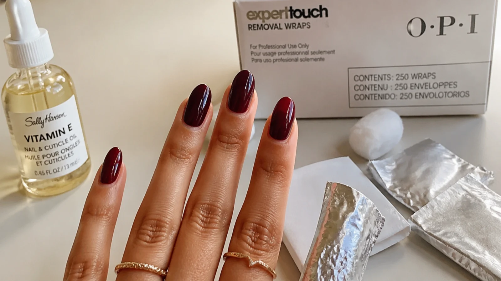 Cuticle oil and acetone foils for maintaining and removing deep-tone gel nails