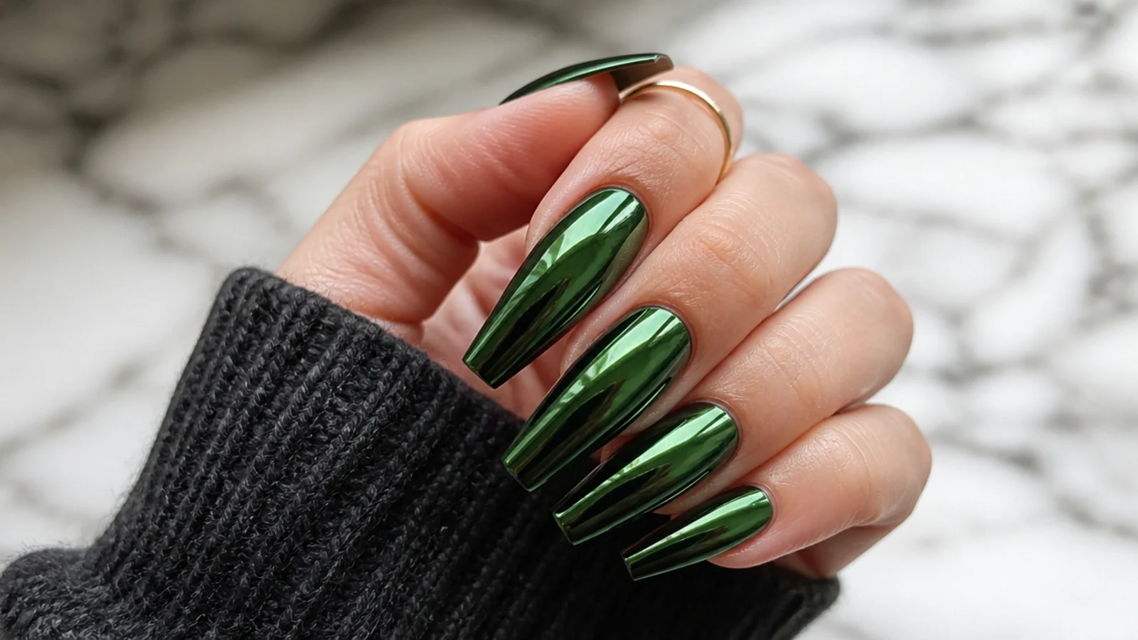 Dark forest green chrome mirror acrylic nails on a coffin shape