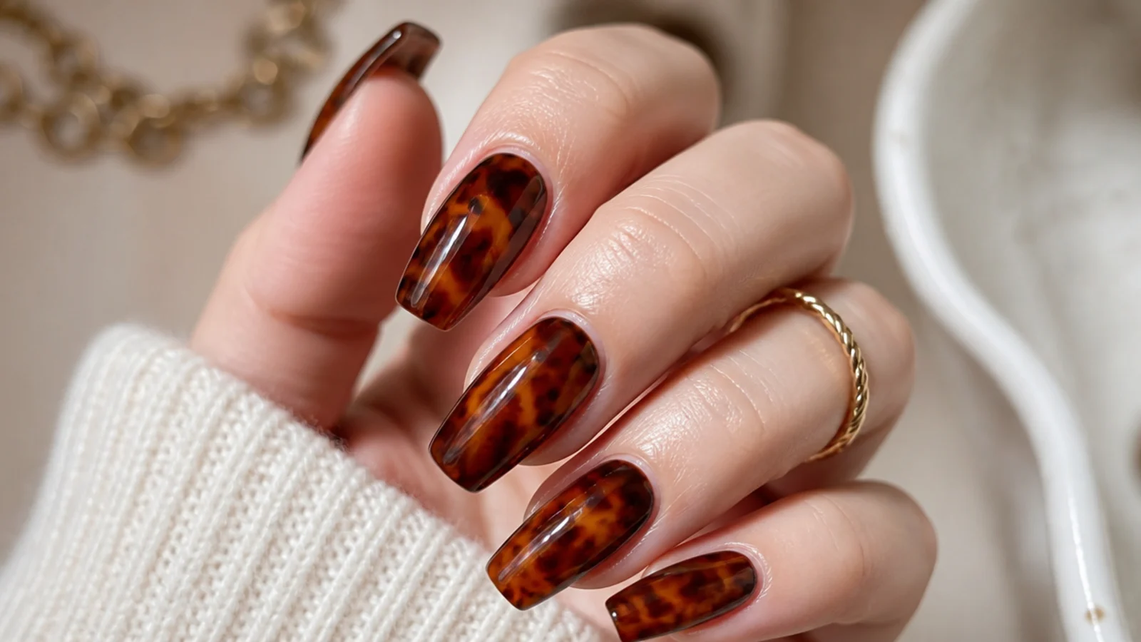 Medium coffin nails in amber and dark brown tortoiseshell with mottled marbled patches