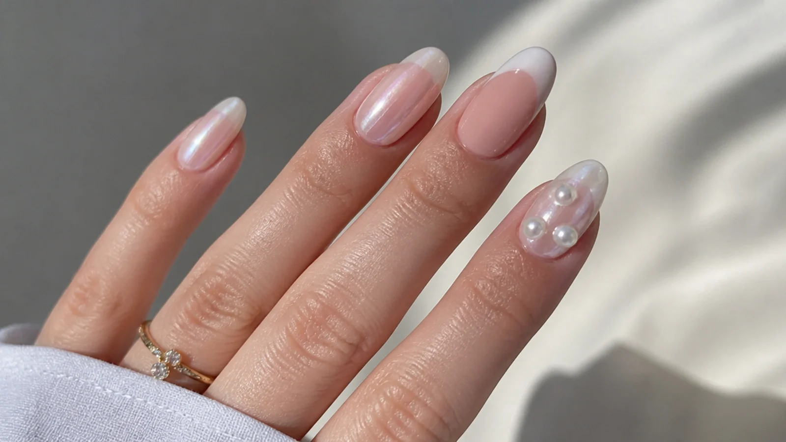 Mixed milky white chrome mani with glazed, French and plain nails